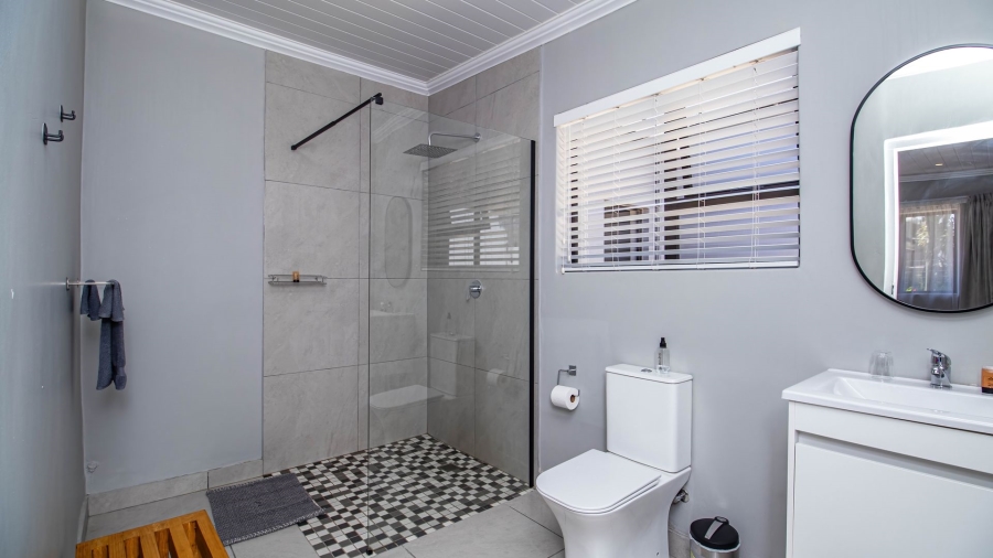 7 Bedroom Property for Sale in Knysna Central Western Cape